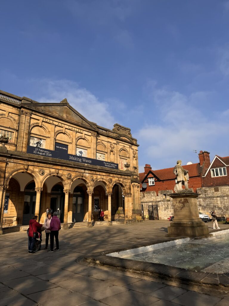 A Perfect Day in York: Walking Tours, Hidden Streets & Timeless History img 4274